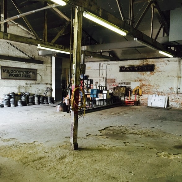 More Photos Of 401 Main St, Maywood Auto Repair For Sale