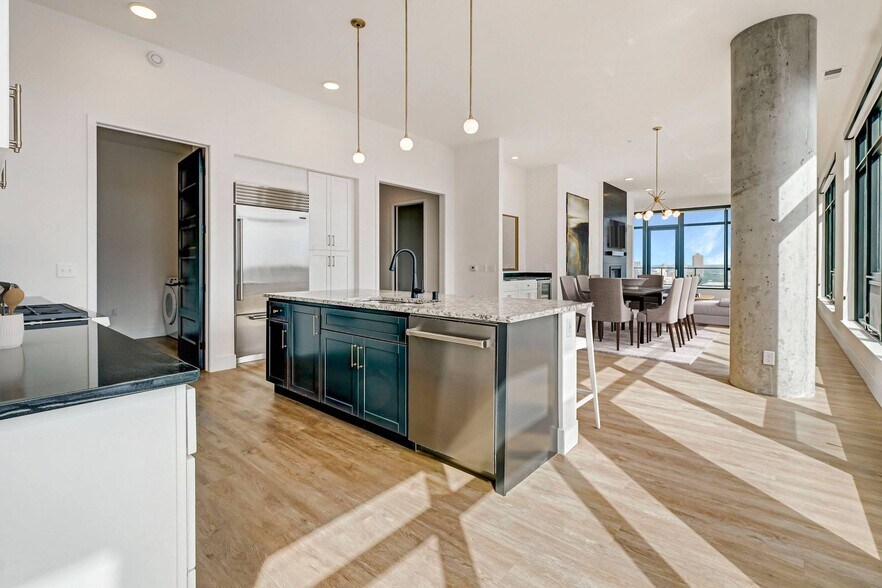 More Photos Of 615 S 8th St, Minneapolis Apartments For Lease