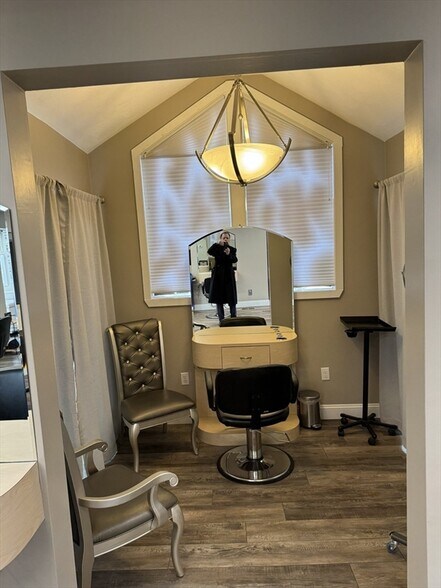 More Photos Of 622 Boston Rd, Billerica Freestanding For Lease