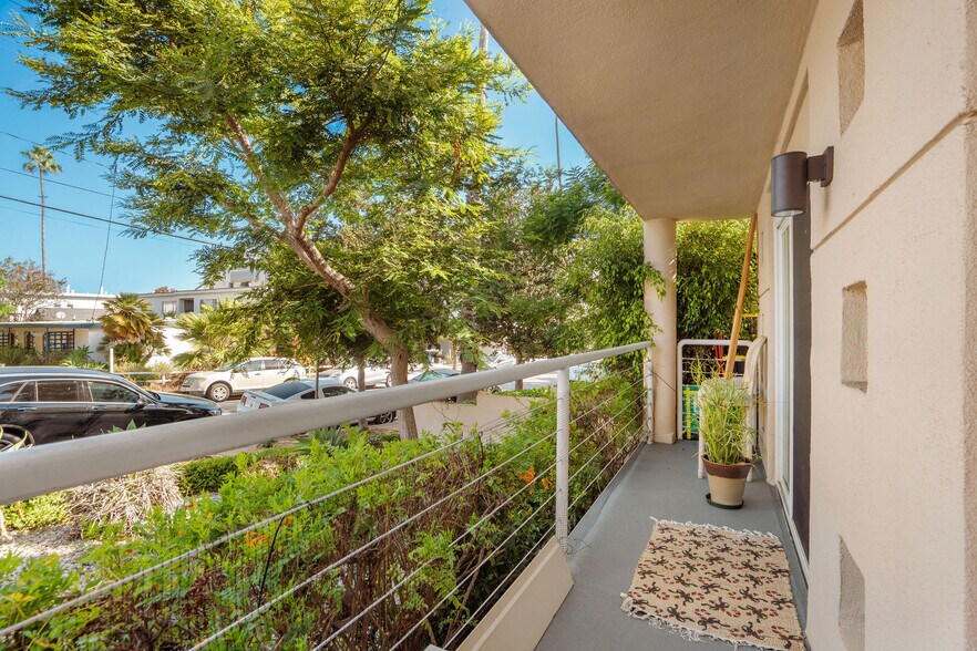 More Photos Of 712 Pacific St, Santa Monica Apartments For Sale