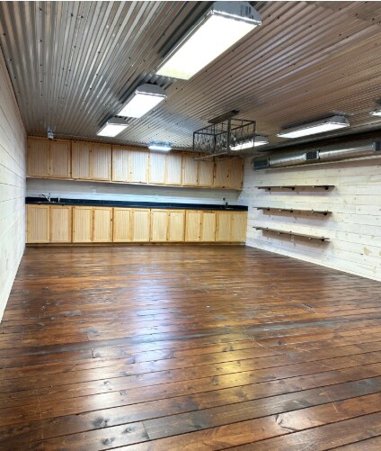 More Photos Of 118 S Main Ave, Blanchard Storefront Retail Office For Lease