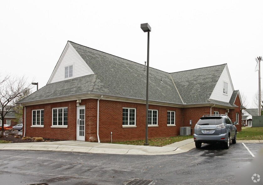 More Photos Of 510 N Leavitt Rd, Amherst Medical For Sale