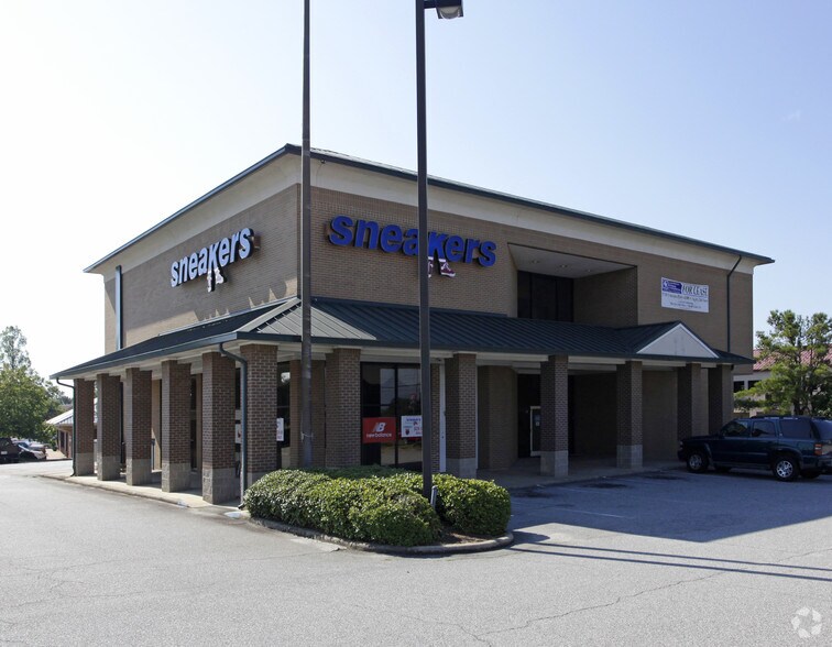 Primary Photo Of 5710 Veterans Pky, Columbus Office For Lease