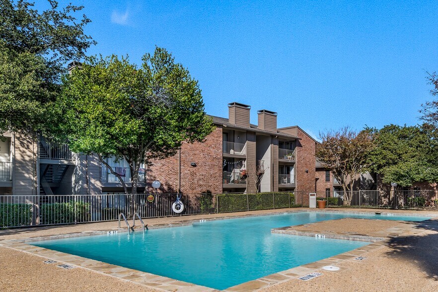 More Photos Of 35 2nd Ave E, Halliday Apartments For Sale