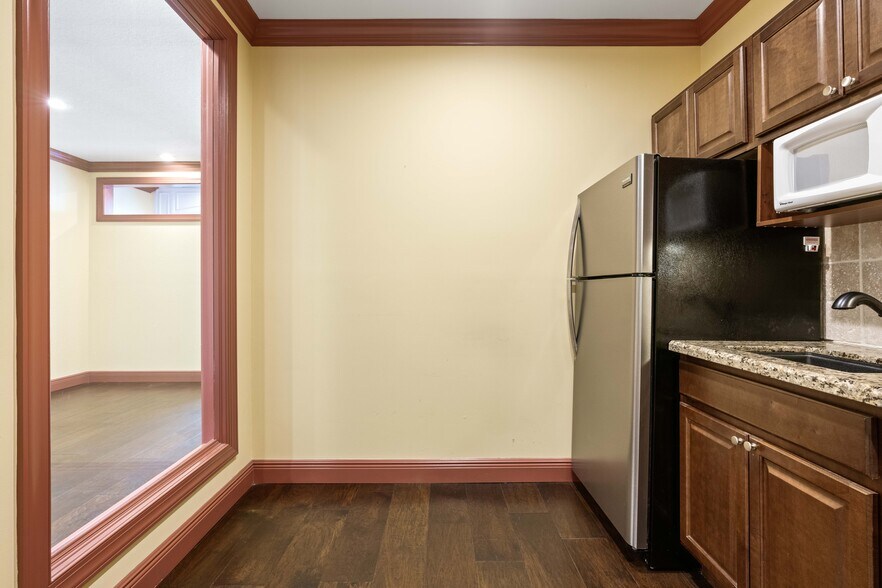 More Photos Of 658 W Indiantown Rd, Jupiter Medical For Sale