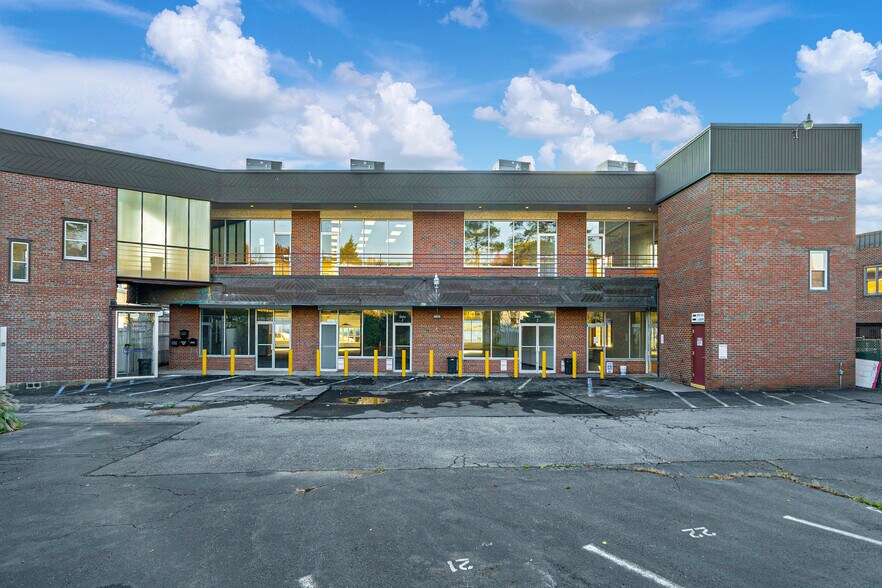 More Photos Of 81-83 E Main St, Elmsford Storefront Retail Office For Lease