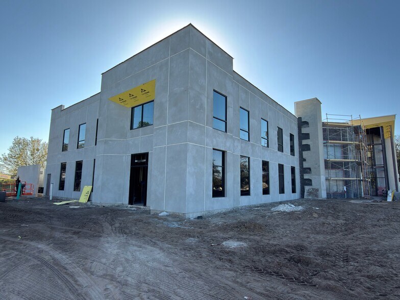 More Photos Of 1821 Armstrong Blvd, Kissimmee Medical For Lease