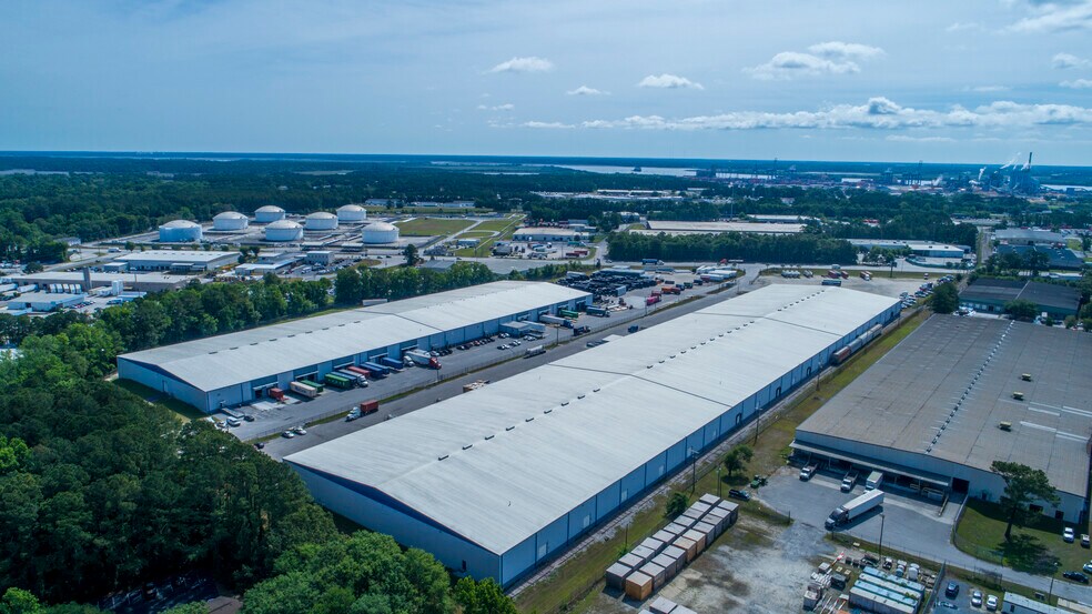 More Photos Of 5801 N Rhett Ave, Hanahan Warehouse For Lease