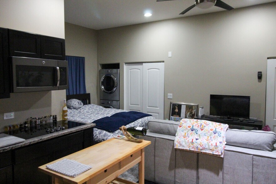 More Photos Of 815 S Bell Ave, Chicago Multifamily For Sale