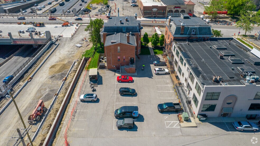 More Photos Of 630 E Broad St, Columbus Office For Sale