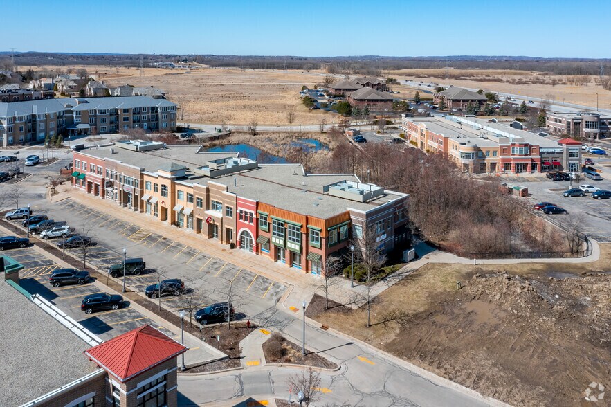 More Photos Of 18985 W Capitol Dr, Brookfield Unknown For Lease