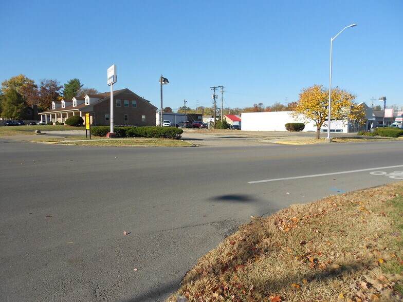 More Photos Of 216 Southland Dr, Lexington Land For Sale