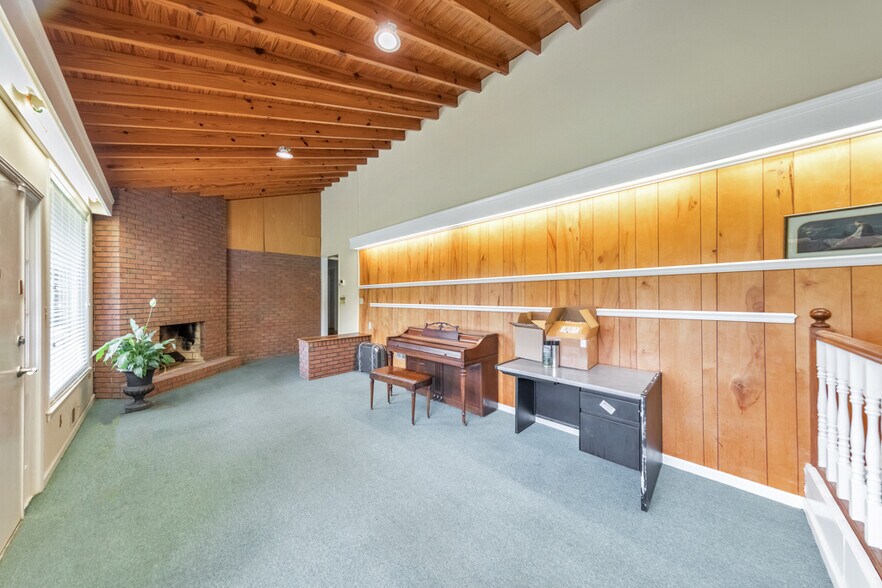More Photos Of 3289 Powder Springs Rd, Powder Springs Warehouse For Lease