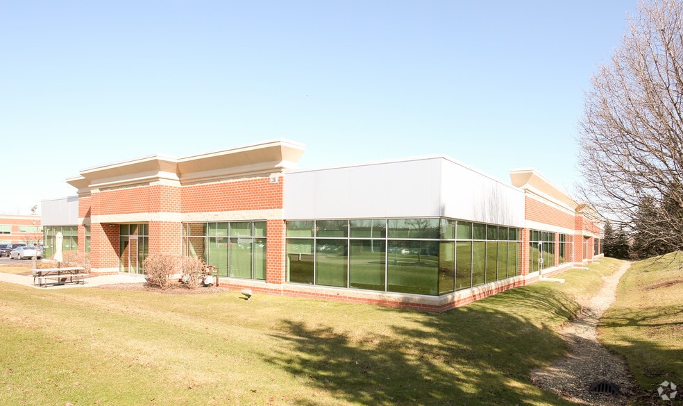 More Photos Of 8920 Canyon Falls Blvd, Twinsburg Unknown For Lease