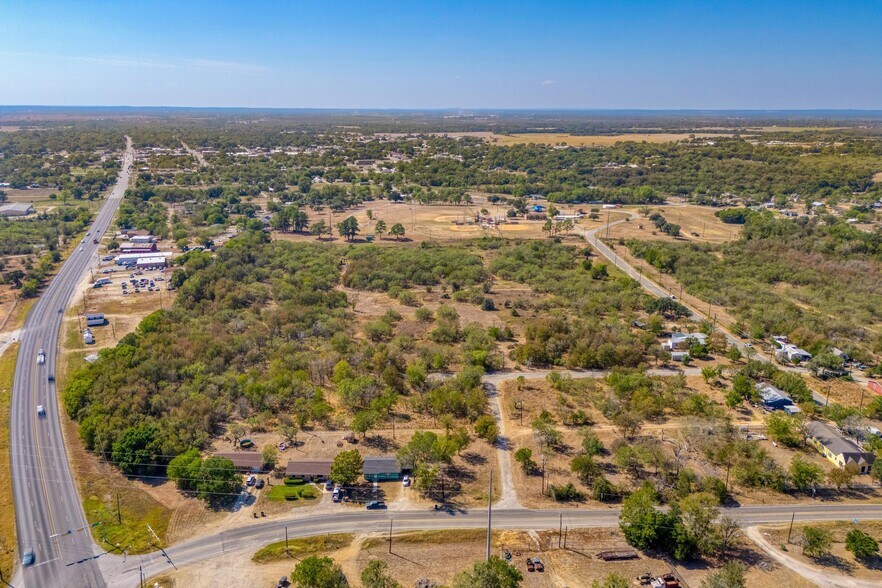 More Photos Of TBD HACKBERRY St, Luling Land For Sale