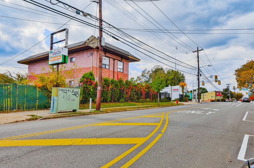 More Photos Of 256 Kennedy Blvd, Bayonne Land For Lease
