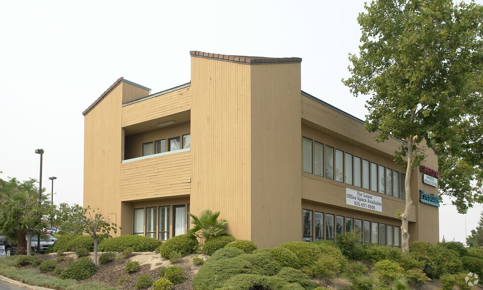 More Photos Of 2711-2799 Lone Tree Way, Antioch Unknown For Lease