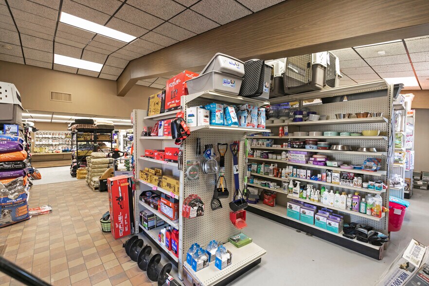 More Photos Of 401 Milwaukee Ave, Deer Lodge Office For Sale