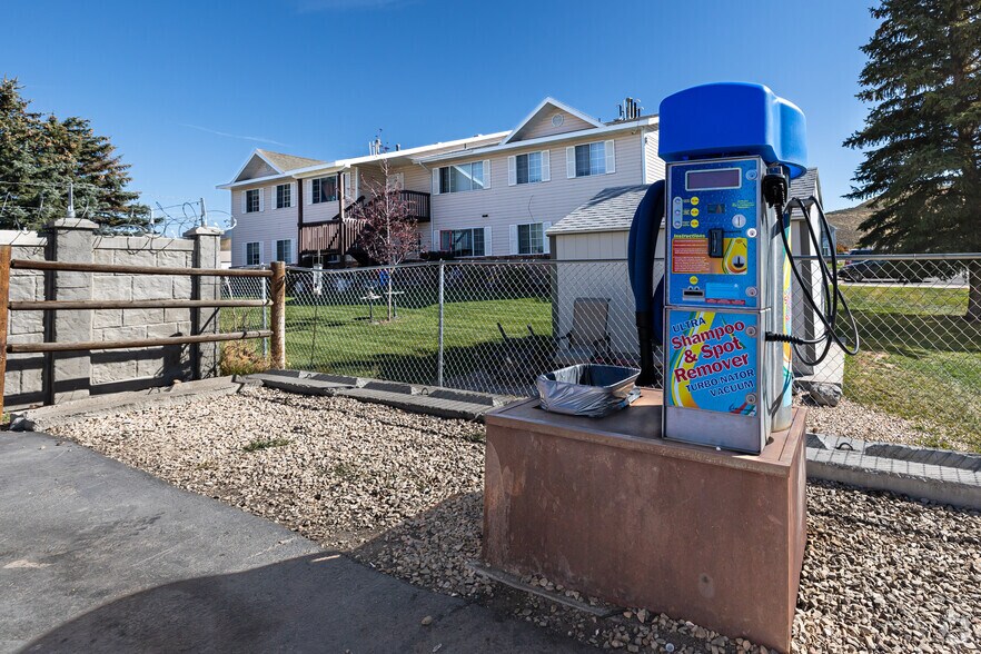 More Photos Of 571 S Main St, Kamas Carwash For Sale