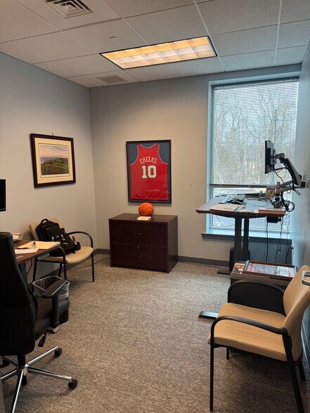 More Photos Of 109 Pheasant Run, Newtown Manufacturing For Sale