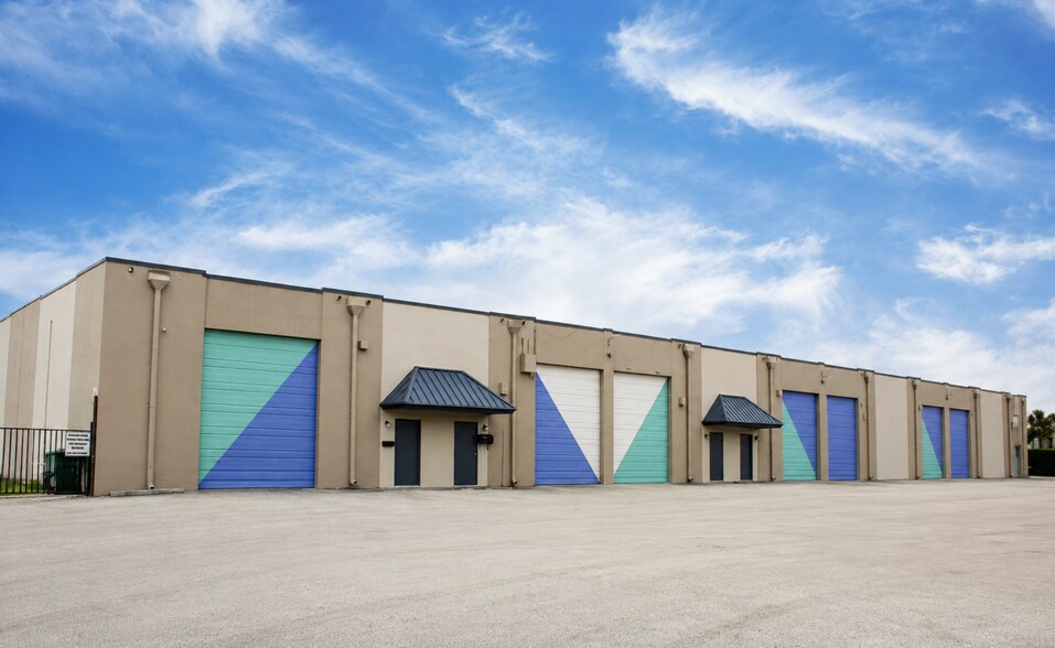 More Photos Of 4400-4540 NW 73rd Ave, Miami Warehouse For Lease