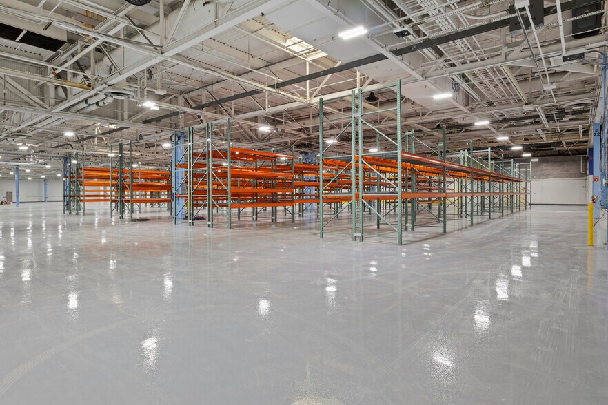 More Photos Of 700 Resende Rd, Webster Unknown For Lease