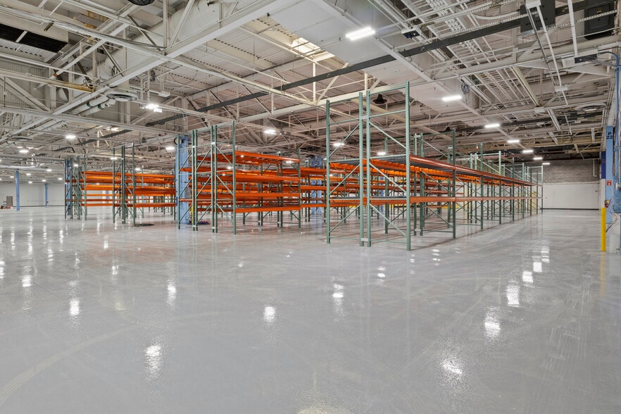 More Photos Of 700 Resende Rd, Webster Unknown For Lease