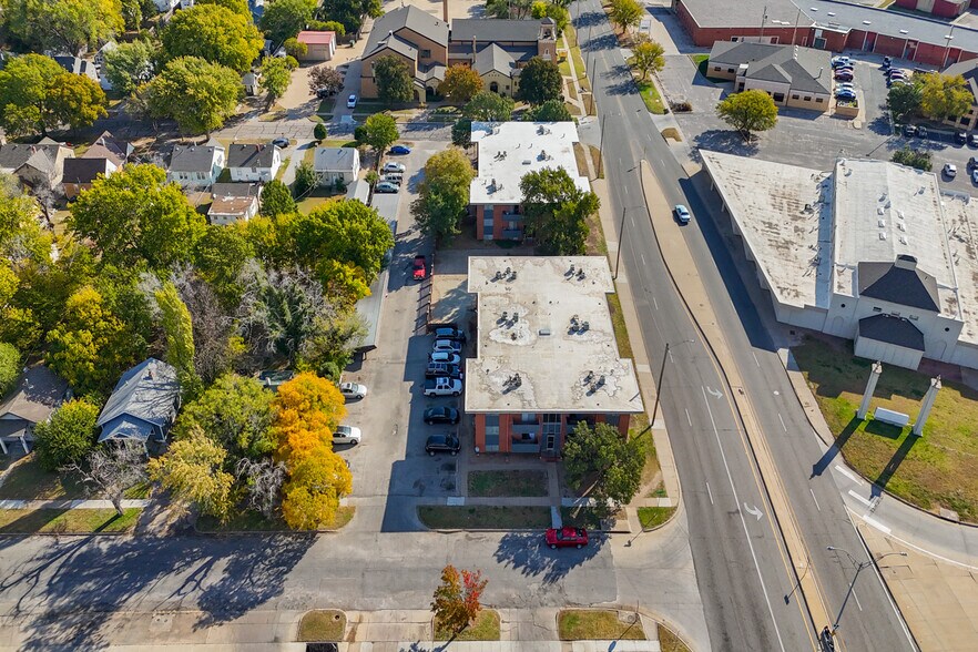More Photos Of 2520 E Lincoln St, Wichita Apartments For Sale