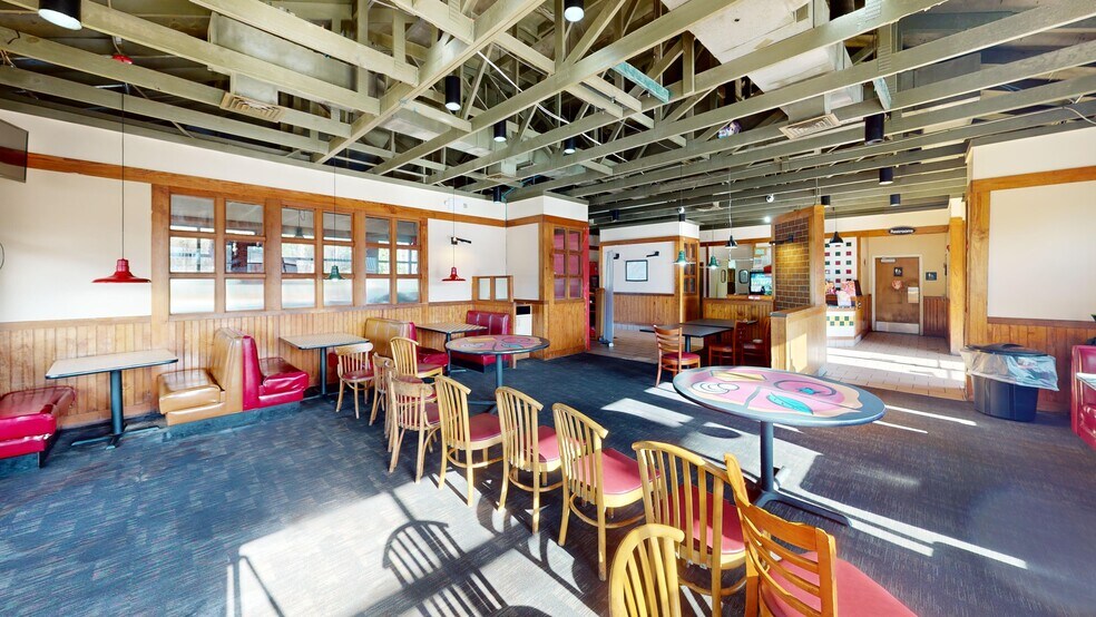 More Photos Of 2205 Veterans Blvd, Dublin Restaurant For Lease