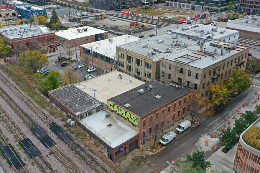 More Photos Of 415 N Aberdeen St, Chicago Loft Creative Space For Lease