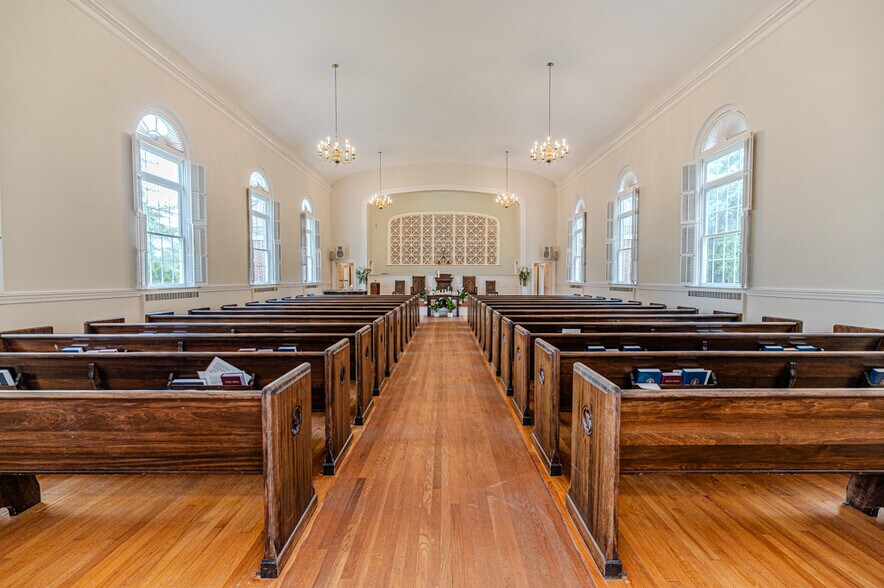 More Photos Of 211 Main st, Broadway Religious Facility For Sale