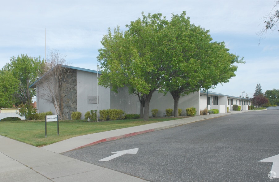 More Photos Of 20125 Bollinger Rd, Cupertino Religious Facility For Sale