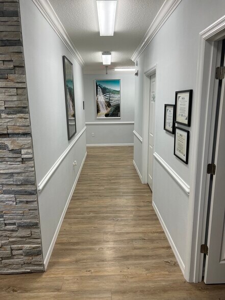 More Photos Of 1104 Kyle Wood Ln, Brandon Medical For Lease