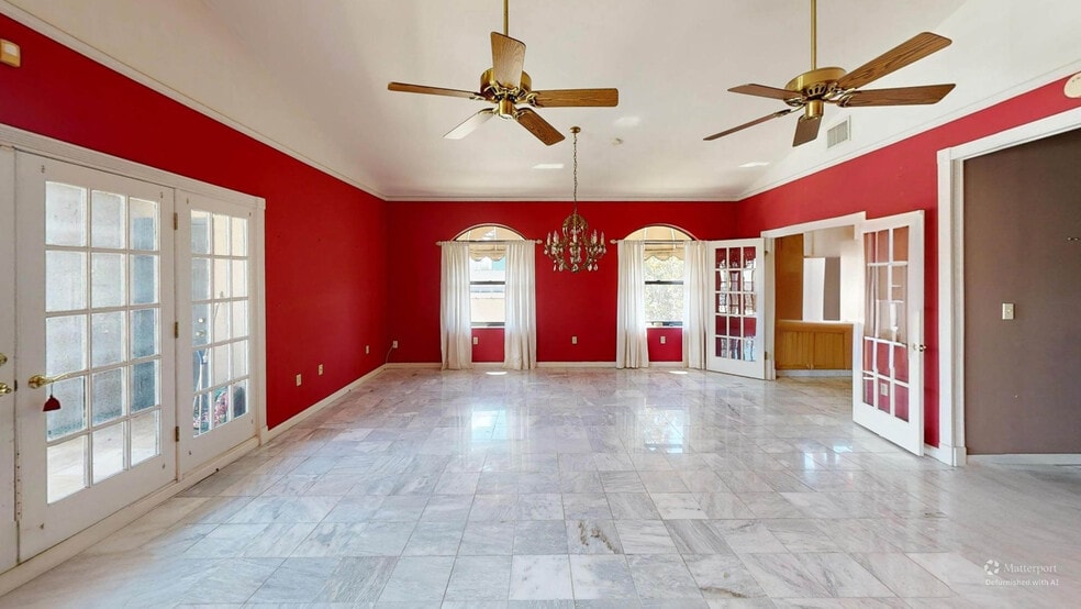 More Photos Of 2020 N Orange Ave, Orlando Storefront Retail Office For Sale