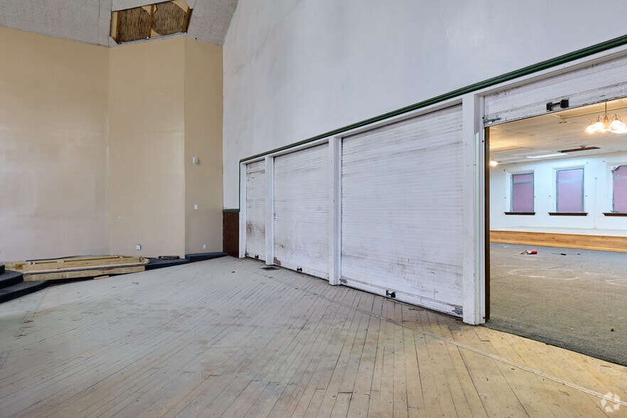 More Photos Of 159 Alexander St, Rochester Religious Facility For Sale