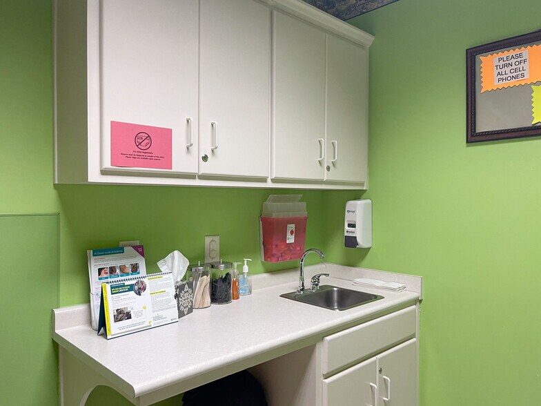 More Photos Of 1900 11th Ave, Columbus Medical For Lease