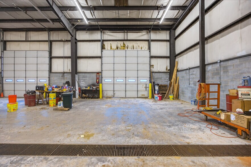More Photos Of 6193 US Highway 220, Madison Flex For Sale