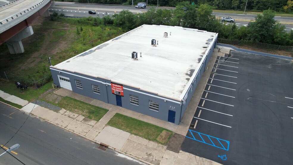 More Photos Of 717 Creek Rd, Bellmawr Manufacturing For Lease