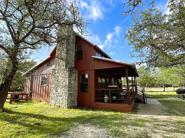 More Photos Of 1400 Greer ln, Burnet Land For Sale