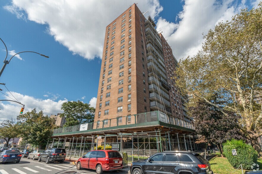 More Photos Of 1381 Linden Blvd, Brooklyn Apartments For Lease