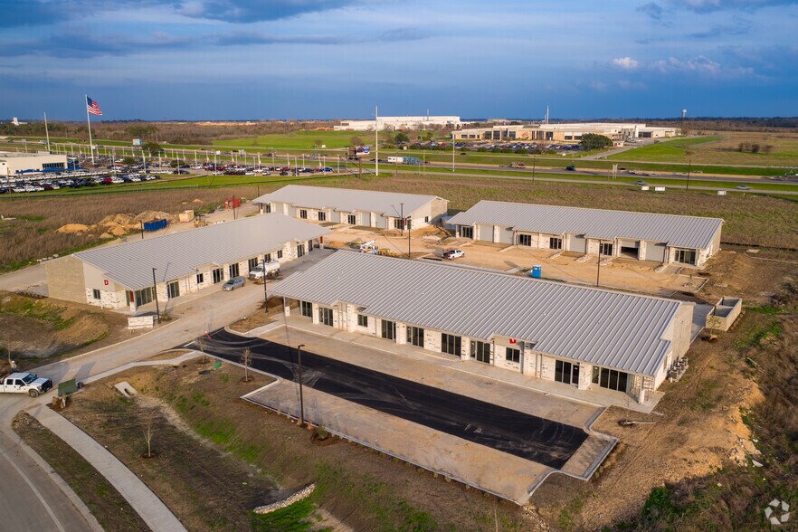 More Photos Of 324 Riverwalk Dr, San Marcos Unknown For Lease