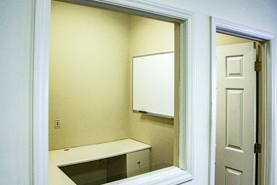 More Photos Of 1257 Sweeten Creek Rd, Asheville Office For Lease