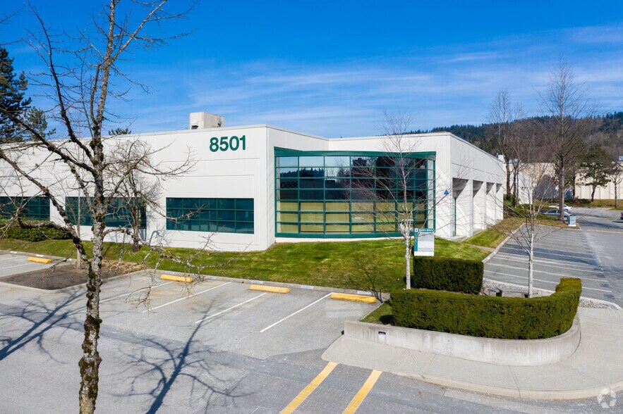 More Photos Of 8501-8527 Commerce Crt, Burnaby Research And Development For Lease