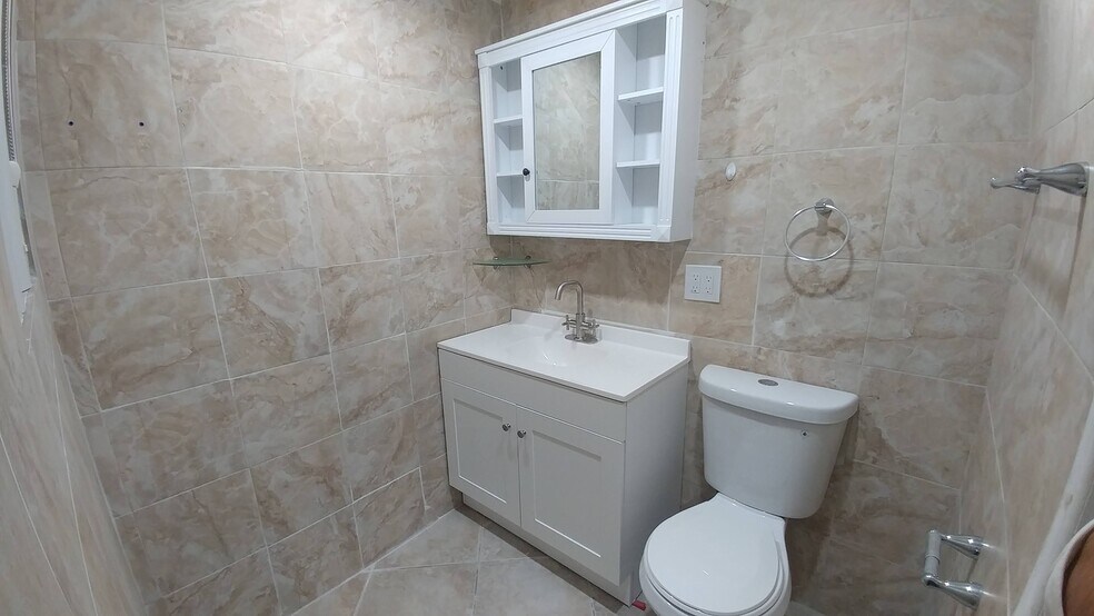 More Photos Of 2247 Polk St, Hollywood Land For Sale