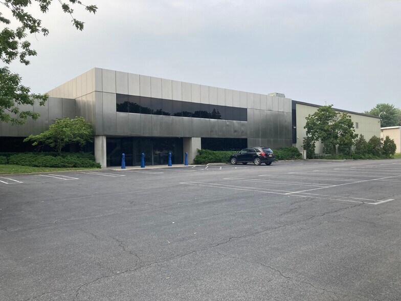 Primary Photo Of 942 Old Liverpool Rd, Liverpool Manufacturing For Sale