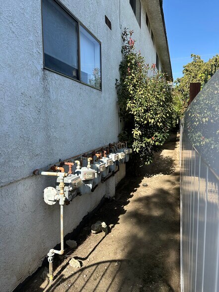 More Photos Of 1001 Orange Grove Ave, Glendale Apartments For Sale