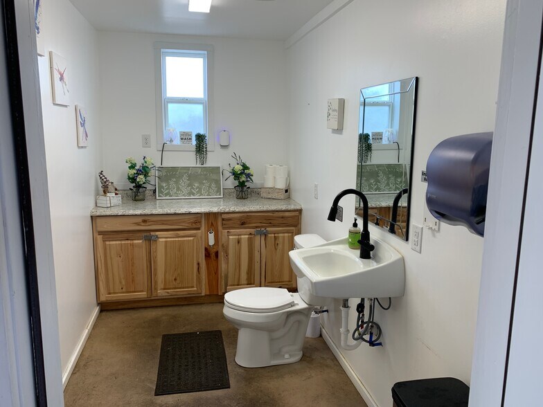 More Photos Of 300 E Magnolia Ave, Geneva Land For Sale