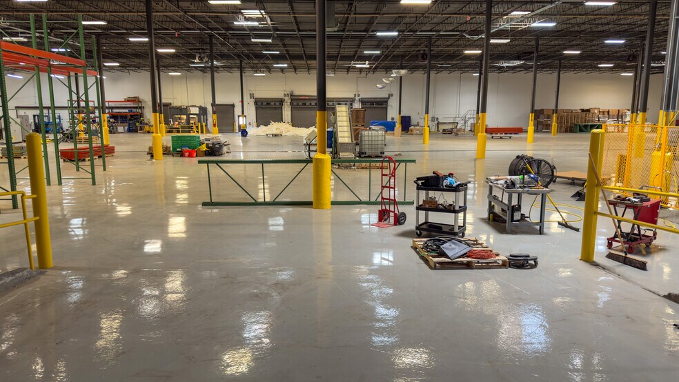 More Photos Of 2400 Mellon Ct, Decatur Distribution For Lease