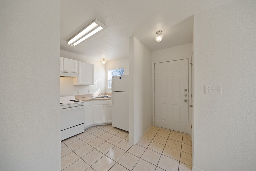More Photos Of 414 Cupples Rd, San Antonio Apartments For Sale