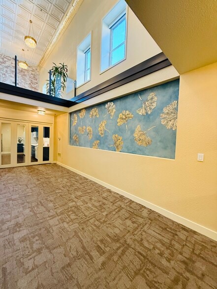 More Photos Of 447 State St, Salem Apartments For Lease